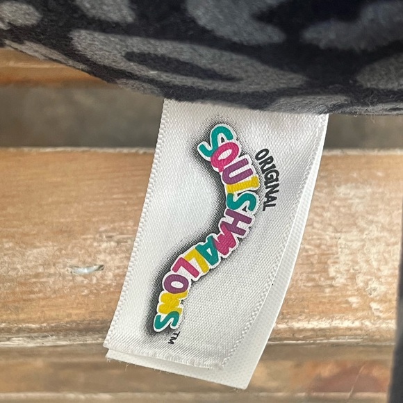 8โ Xiomara Cat Squishmallow - Picture 4 of 4